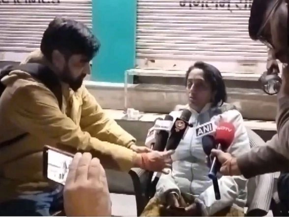 India News | Gas Tanker Overturns in Rajasthan's Kotputli; No Casualties Reported