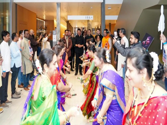Business News | World Economic Forum: Maharashtra CM Devendra Fadnavis Receives Warm Welcome from Marathi Diaspora in Davos
