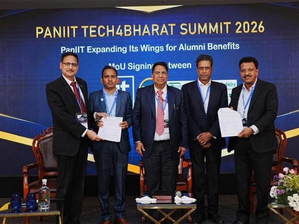 Business News | PanIIT Alumni India and Balmer Lawrie Ink Strategic Pact to Provide Government-backed Services to IITians