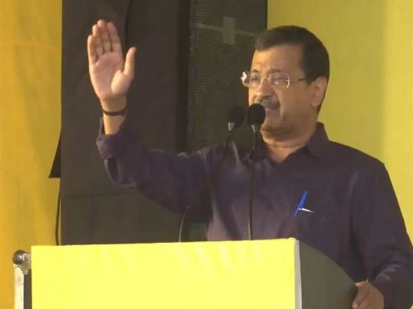 India News | People Are Raising Their Voices Now; Fear is Gradually Leaving Their Minds: Kejriwal at Gujarat Regional Booth Worker Conference