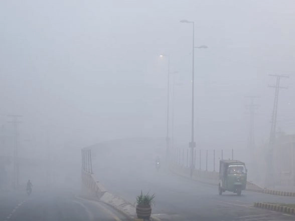World News | Pakistan: Five Killed as Dense Fog Sparks Separate Road Accidents in Punjab