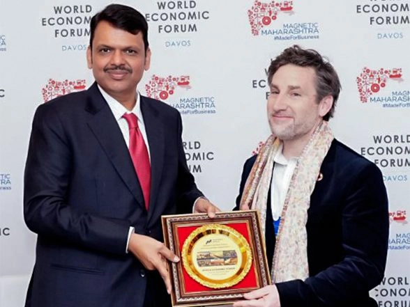 Business News | MMRDA Signs 10 MoUs Worth USD 96 Billion on Day 1 of WEF Davos