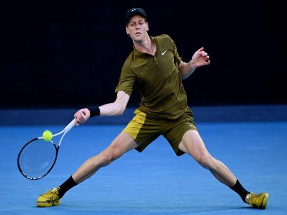 Sports News | Australian Open 2026: Jannik Sinner Advance to Second Round; Defending Champion Madison Keys Survive
