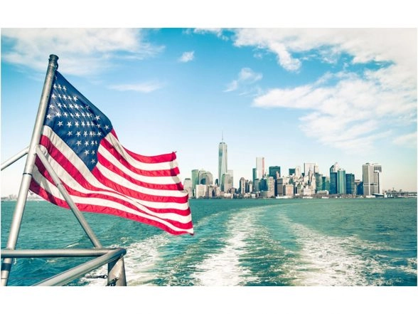 Business News | Must-Have Items to Pack for Your USA Trip from India