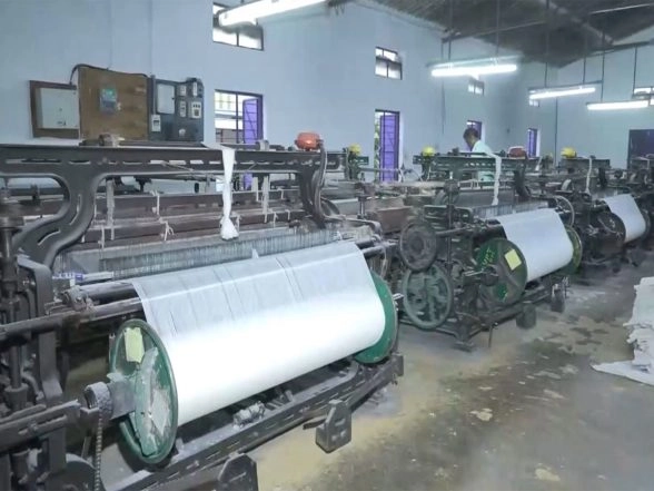 India News | Tamil Nadu: Powerloom Workers Seek 50 Per Cent Solar Subsidy in Union Budget 2026