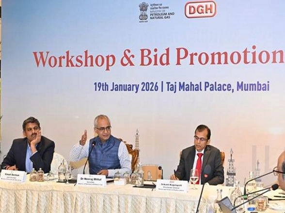 Business News | MoPNG Explores Ways to Make India a Leader in Finding and Producing Energy