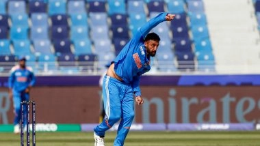 Sports News | Gavaskar Hails Varun Chakravarthy for His Positive Body Language Despite Leaking Runs During 1st NZ T20I