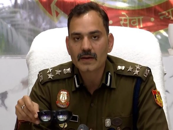 India News | Delhi Police to Use AI-enabled Smart Glasses for Republic Day 2026 Security