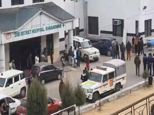 India News | J-K: LG Manoj Sinha Condoles Death of 10 Army Personnel in Doda Road Accident