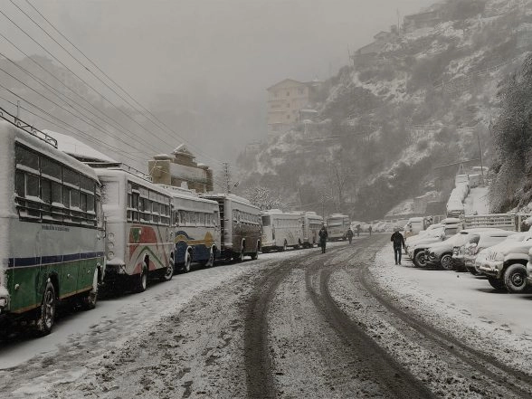 India News | J-K: Doda Witnesses First Snowfall After Long Dry Spell