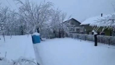 India News | Jammu and Kashmir's Bhaderwah Valley Receives Season's First Snowfall