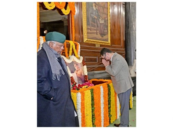 India News | Kiren Rijiju Pays Tribute to Netaji Subhas Chandra Bose on His 129th Birth Anniversary