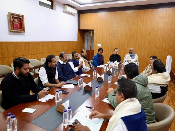 India News | Delhi: Kharge, Rahul Hold Meeting with Bihar Congress Leaders