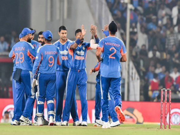 Sports News | India Thrash New Zealand by Seven Wickets, Take 2-0 Lead in T20I Series