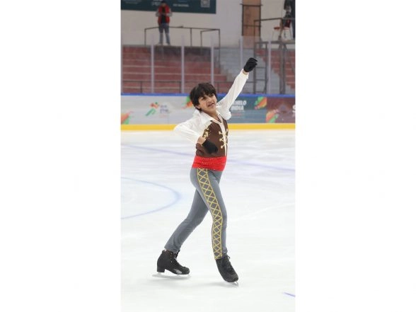 Sports News | Aarush Tiwari and Hiya Adlakha: Story of Two Teenage Figure Skaters Carving a Course on Ice