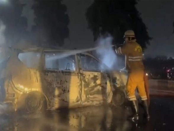 India News | UP: Car Catches Fire in Noida, No Casualties Reported