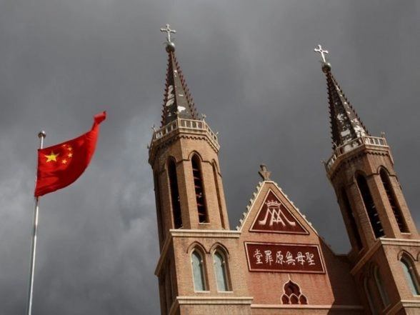 World News | China Tightens Grip on Catholic Clergy, Seize Passports, Restrict Overseas Travel
