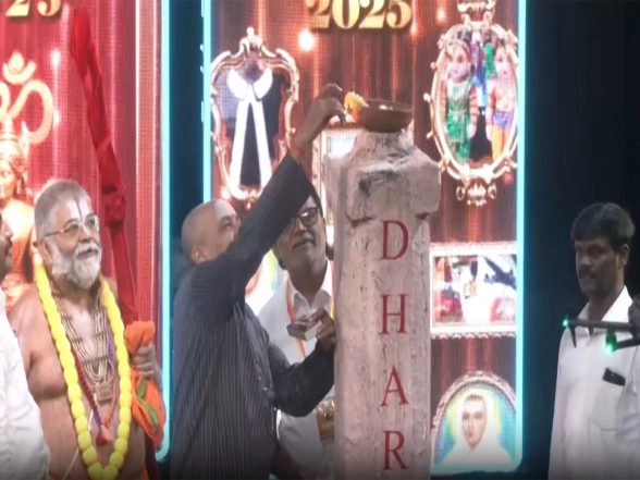 India News | Madras HC Judge Justice GR Swaminathan Lights Deepathoon Look-alike Lamp at an Event in Chennai