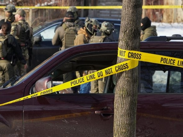 World News | US Federal Agents Kill Another Person in Minneapolis Amid Immigration Crackdown