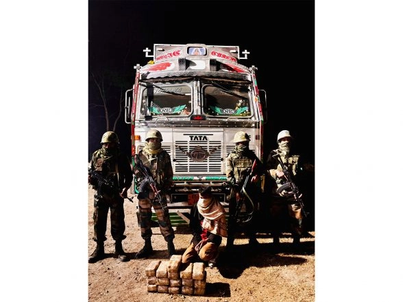 India News | Tripura: Assam Rifles and DRI Seize Yaba Tablets Worth Rs 16 Crores in Khowai