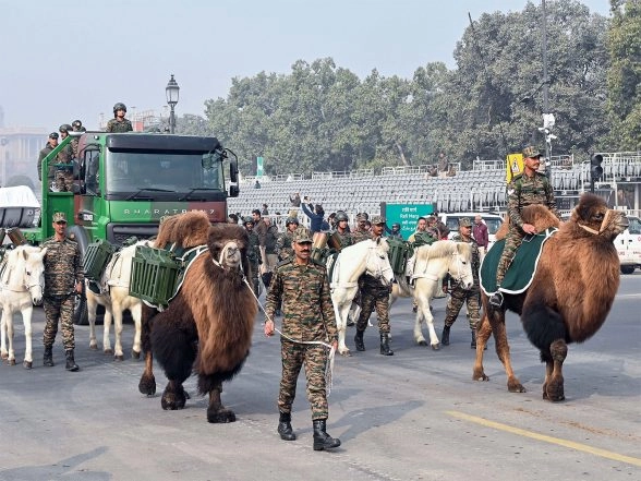India News | Bactrian Camels, Zanskar Ponies, Raptors and Dogs; 77th Republic Day to Showcase Indian Army's Deep Bond with Its Service Animals