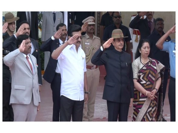 India News | R-Day: TN Governor RN Ravi Unfurls National Flag in Chennai, CM MK Stalin Presents Gallantry Awards