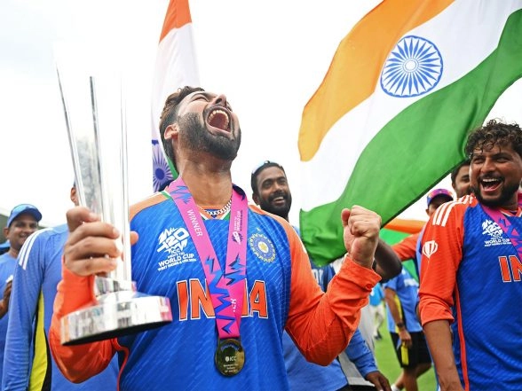 Sports News | Indian Sports Fraternity Extends Republic Day Wishes