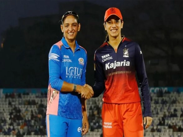 Sports News | WPL 2026: RCB Wins Toss, Opts to Field First Against Defending Champions MI