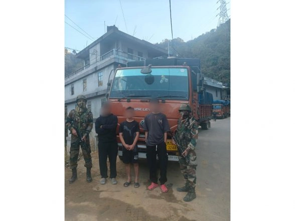 India News | Assam Rifles Seize Contraband Worth Rs 1.8 Crore from Aizawl, Mizoram