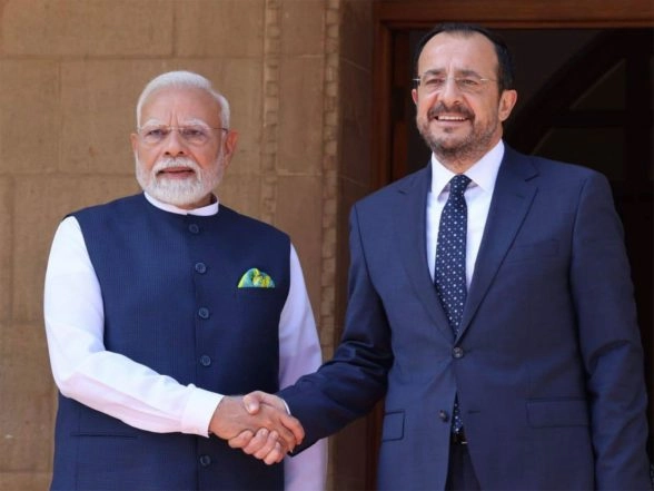 World News | PM Modi Thanks Cyprus President for R-Day Greetings, Looks Forward to His India Visit