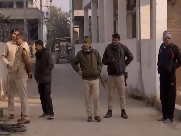 India News | Bihar: Security Heightened Outside Congress Turncoat Shakeel Ahmad's Patna Residence After Attack Claims