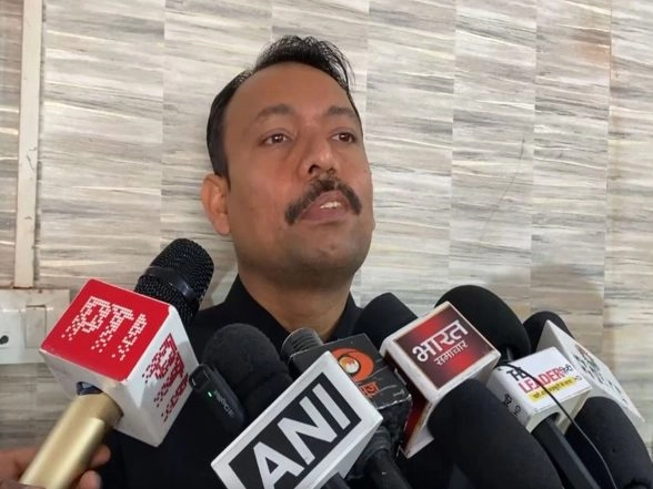 India News | Former Bareilly City Magistrate Alankar Agnihotri Demands SIT Probe into Alleged Plot to Hold Him Hostage