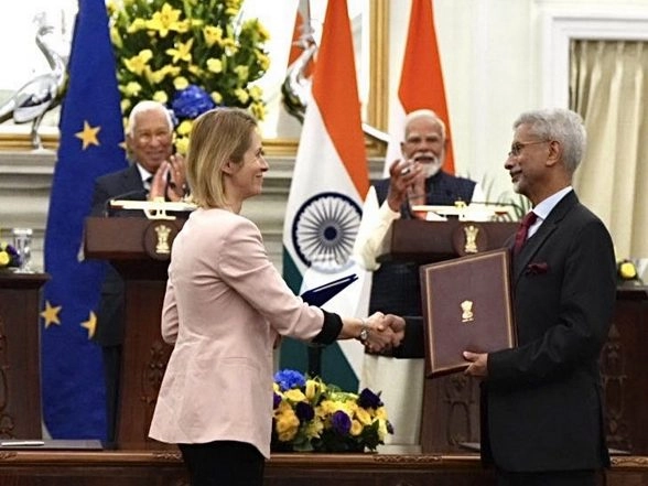 World News | India-EU 'Security and Defence Partnership' to Expand Cooperation Across Indo-Pacific, Counterterrorism, Defence Industry