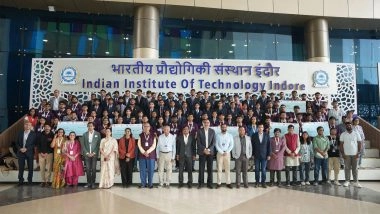 Business News | Maker Bhavan Foundation Crowns Winners of Vishwakarma Awards 2025