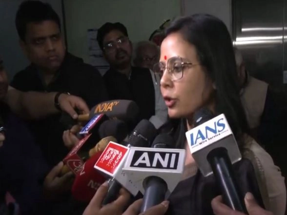 India News | TMC MP Mahua Moitra Alleges 32 Lakh Unmapped Cases Added to 'Logical Discrepancy' List to Confuse Voters
