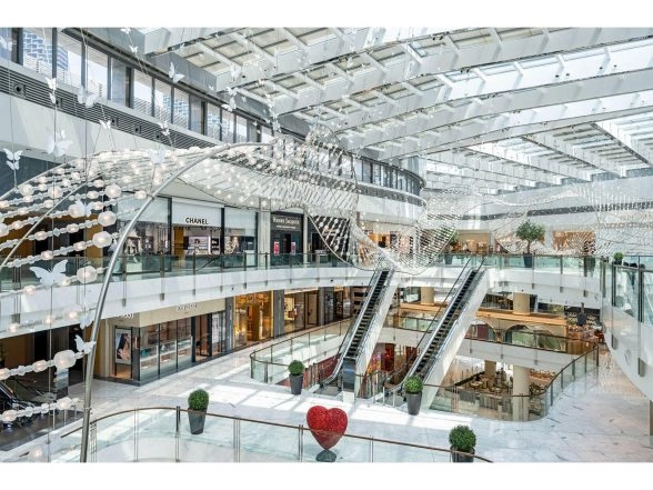 Business News | Global Superstars Begin Arriving in Dubai for Dubai Mall Global Fashion Awards