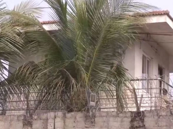 India News | KCR to Be Questioned by SIT in Phone Tapping Case at His Farmhouse Today: Sources