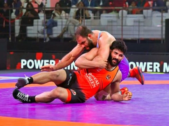 Sports News | PWL: Turan Bayramov Leads Delhi Dangal Warriors into Semi-finals with Dramatic 5-4 Win