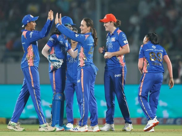 Sports News | WPL 2026: Gujarat Giants Opt to Bat First Against Mumbai Indians