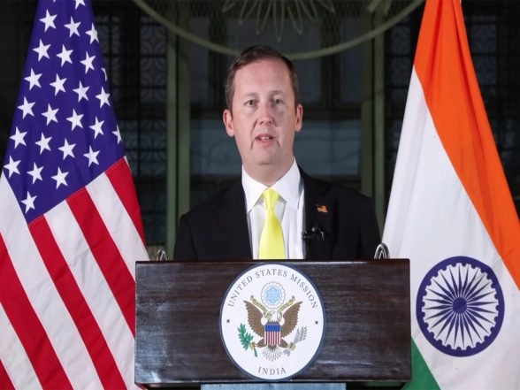 World News | US Ambassador Sergio Gor Congratulates Air India on 30 Boeing 737 MAX Jet Order