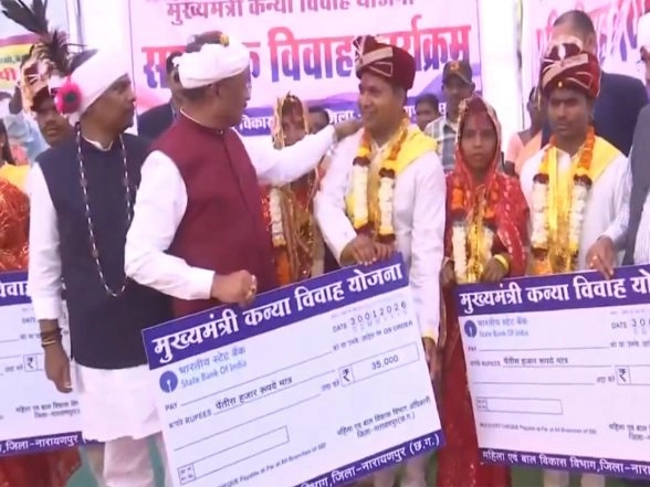 India News | Chhattisgarh CM Attends Weddings of 4 Surrendered Naxalite Couples in Narayanpur