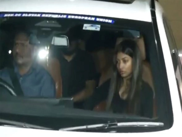 India News | CJ Roy's Wife, Son Reach Bowring Hospital Mortuary in Bengaluru; Probe Underway