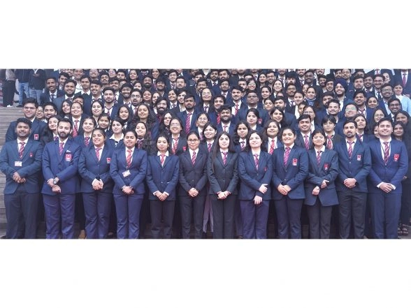 Business News | Chandigarh University Students Receive 10,000 Job Offers from over 1,300 Top Global Firms & Leading MNCs