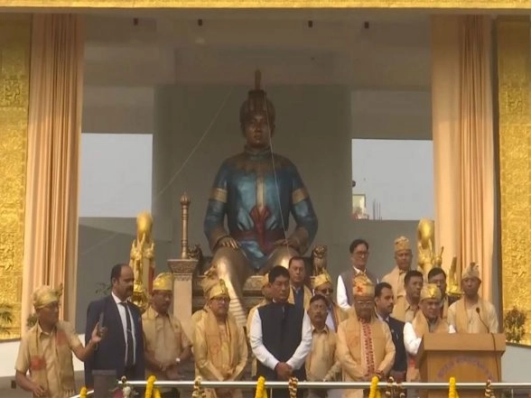 India News | Assam CM Unveils Statue of Swargadeo Chaolung Sukaphaa at Natboma, Guwahati