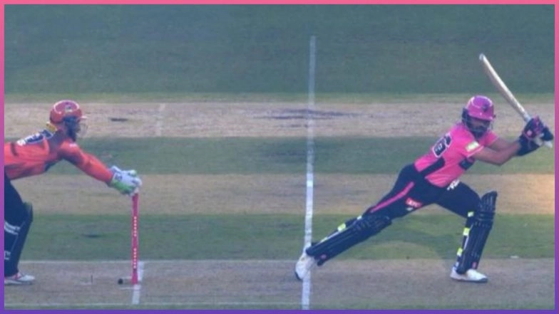 Babar Azam Out or Not Out? Fans Divided Over Third Umpire&rsquo;s Controversial Stumping Decision During Perth Scorchers vs Sydney Sixers BBL 2025-26 Qualifier Match