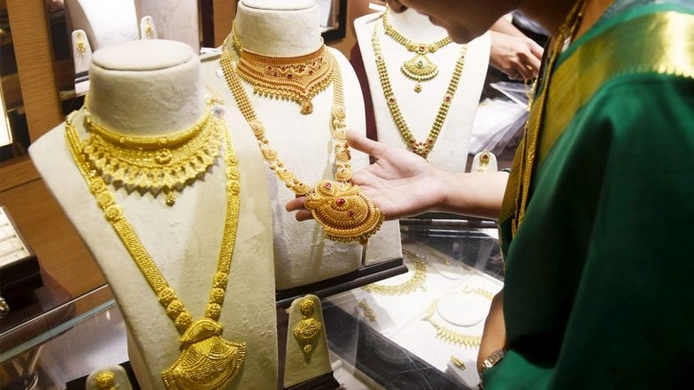 Bihar Jewelry Shops Ban Hijab, Naqab, and Ghoonghat Citing Security Concerns