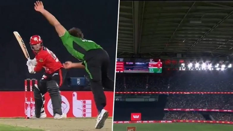 Jake Fraser-McGurk's Shot Hits Marvel Stadium's Roof, Umpires Adjudge It As Dead Ball During Melbourne Renegades vs Melbourne Stars BBL 2025-26 Match (Watch Video)