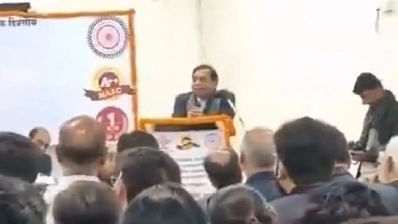 Guru Ghasidas University Vice Chancellor Kumar Chakrawal Asks Writer Manoj Rupda To Leave During ‘Samkalin Hindi Kahani’ Seminar in Chhattisgarh; Viral Videos Spark Outrage