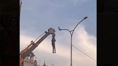 Punjab: Man Hangs From Crane To Rescue Bird Trapped in Dangling Wires, Video of Incident Goes Viral