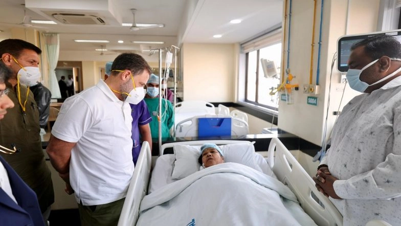 Indore Water Crisis: &lsquo;Not Here To Play Politics, Only Share the Grief&rsquo;, Says Rahul Gandhi (See Pics and Videos)